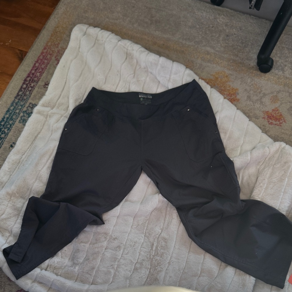Yoga/Scrub Black/Charcoal Cargo Pants with Utility Pockets